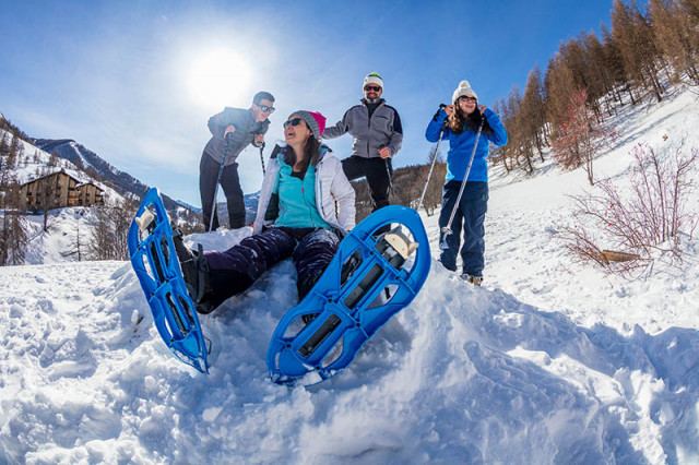 Jeux et loisirs des enfants en hiver