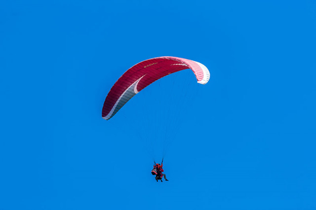 Paragliding