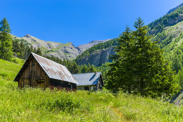 Mountain refuges