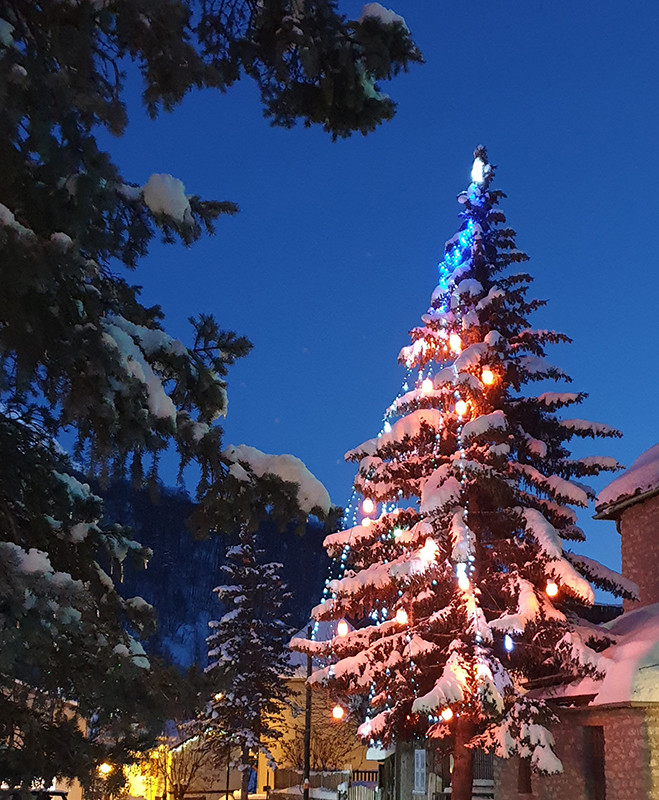 la féérie de noel à la montagne