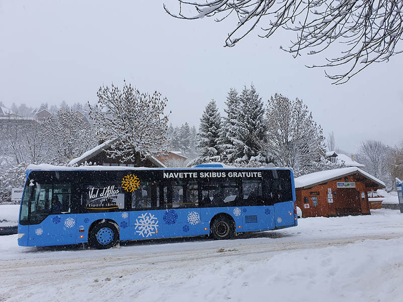 ski bus