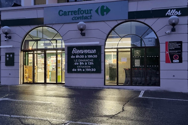 Carrefour contact