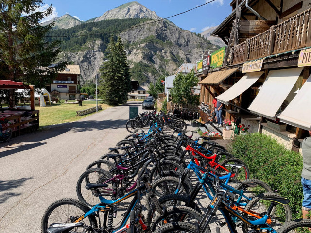 Hors Pistes Sport
