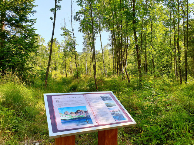 One of the signs along the hiking trail, inscribed One of the signs along the hiking trail, inscribed