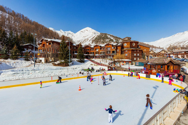 patinoire - © office de tourisme du Val d'Allos R Palomba patinoire