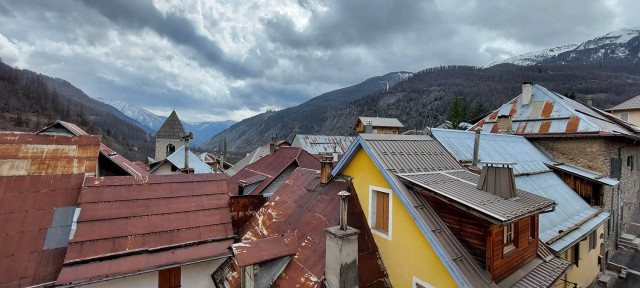 Hôtel Pascal, Allos vue sur les toits du village Hôtel Pascal, Allos vue sur les toits du village