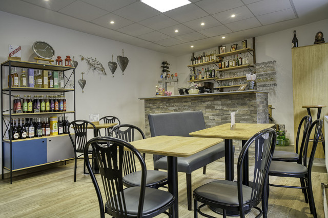 Hôtel pascal, salle de restaurant