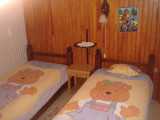 children's bedroom, two single beds