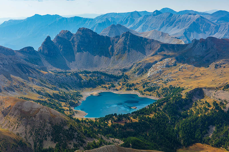 Le lac d'Allos depuis le Mont Pelat