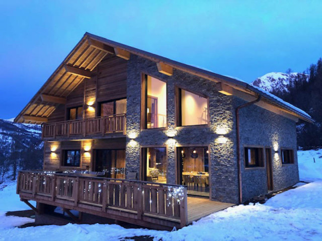 Chalet ski