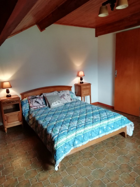bedroom with double bed - © JB Agnello bedroom with double bed